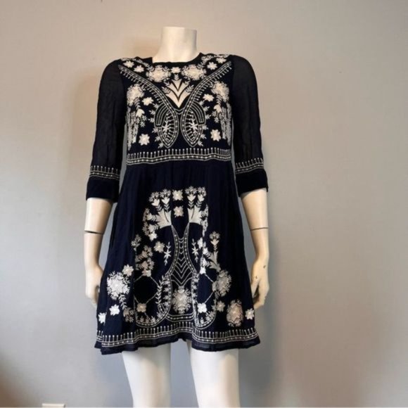 French Connection 'Kiko' Embroidered Crepe Babydoll Dress Size 2 - Picture 6 of 16